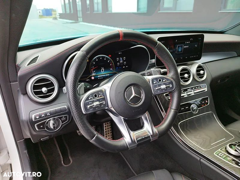 Mercedes-Benz C - 12