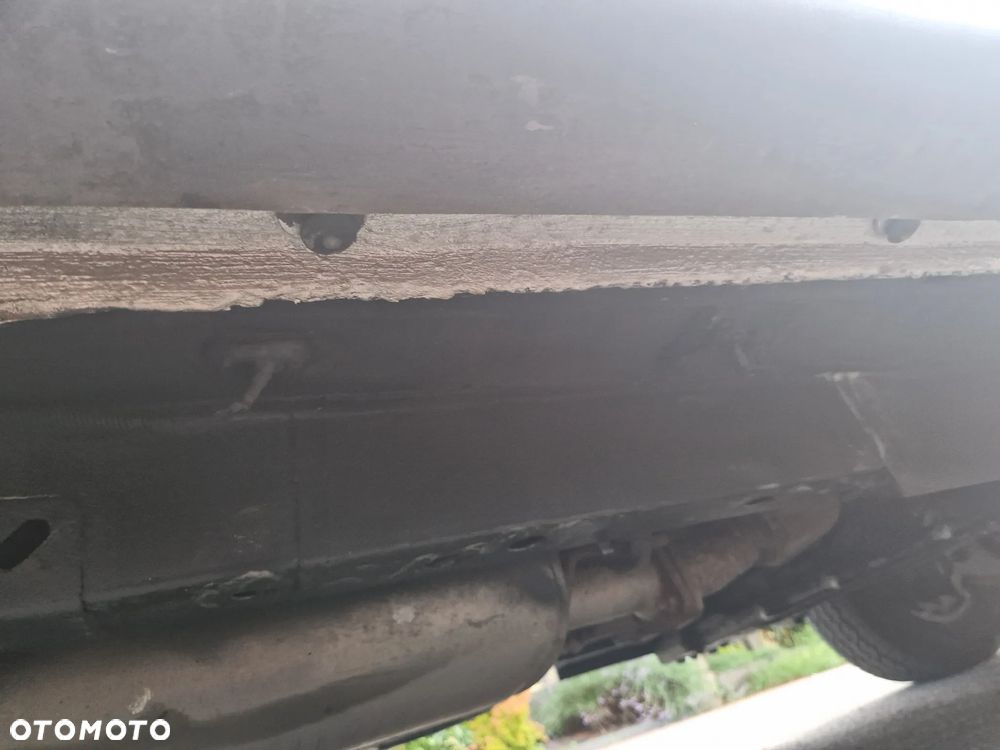 Jeep Cherokee - 18