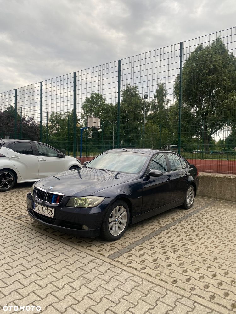 BMW Seria 3 318d - 3