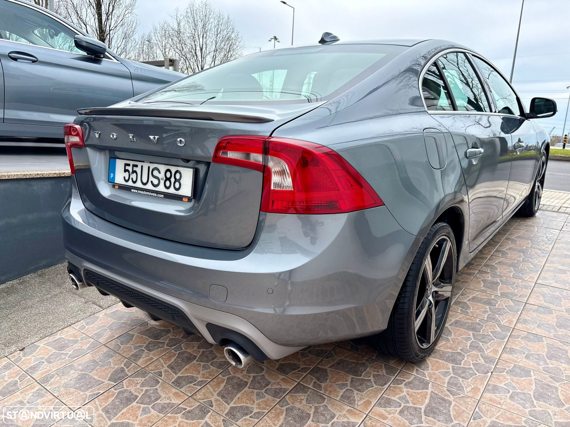 Volvo S60 2.0 D2 R-Design Momentum - 3