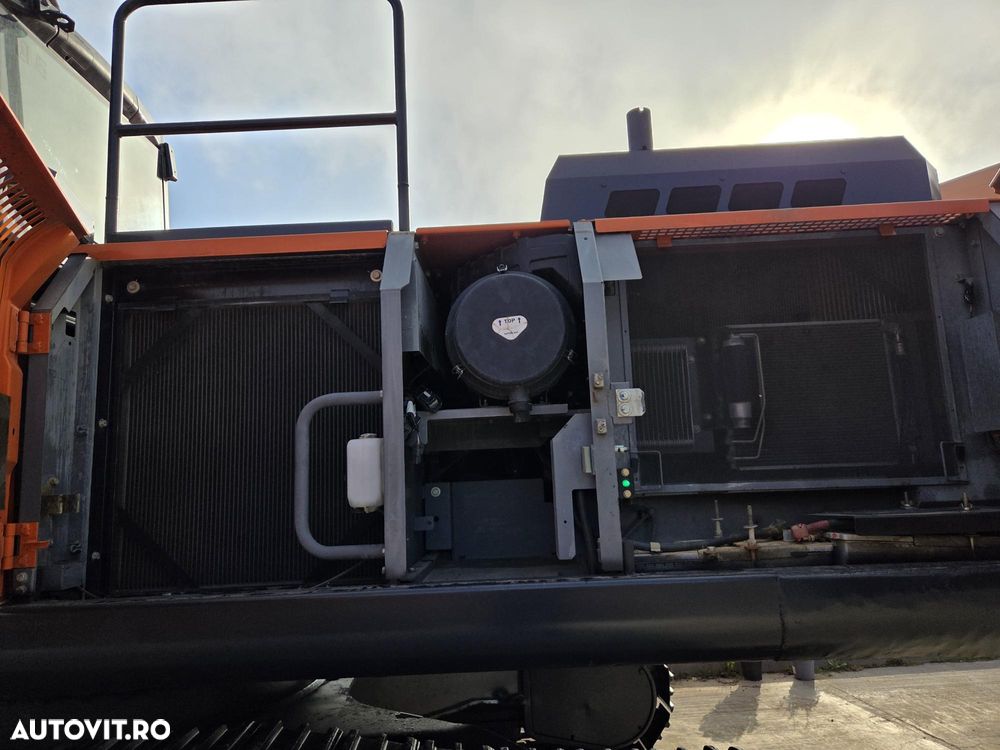 Hitachi ZX350-6, 2019, 12.535h, cupa NOUA 2,2mc, Masa operationala 36,3t, 3 pompe hidr HITACHI, ad sapare 8m, inst picon, lant 90% ok doar 293h mars, camera spate si laterale, AC, ridica 22 tone, posibilitate leasing 4 ani-STARE BUNA-PROMOTIE 83.900 EUR+Tva - 36