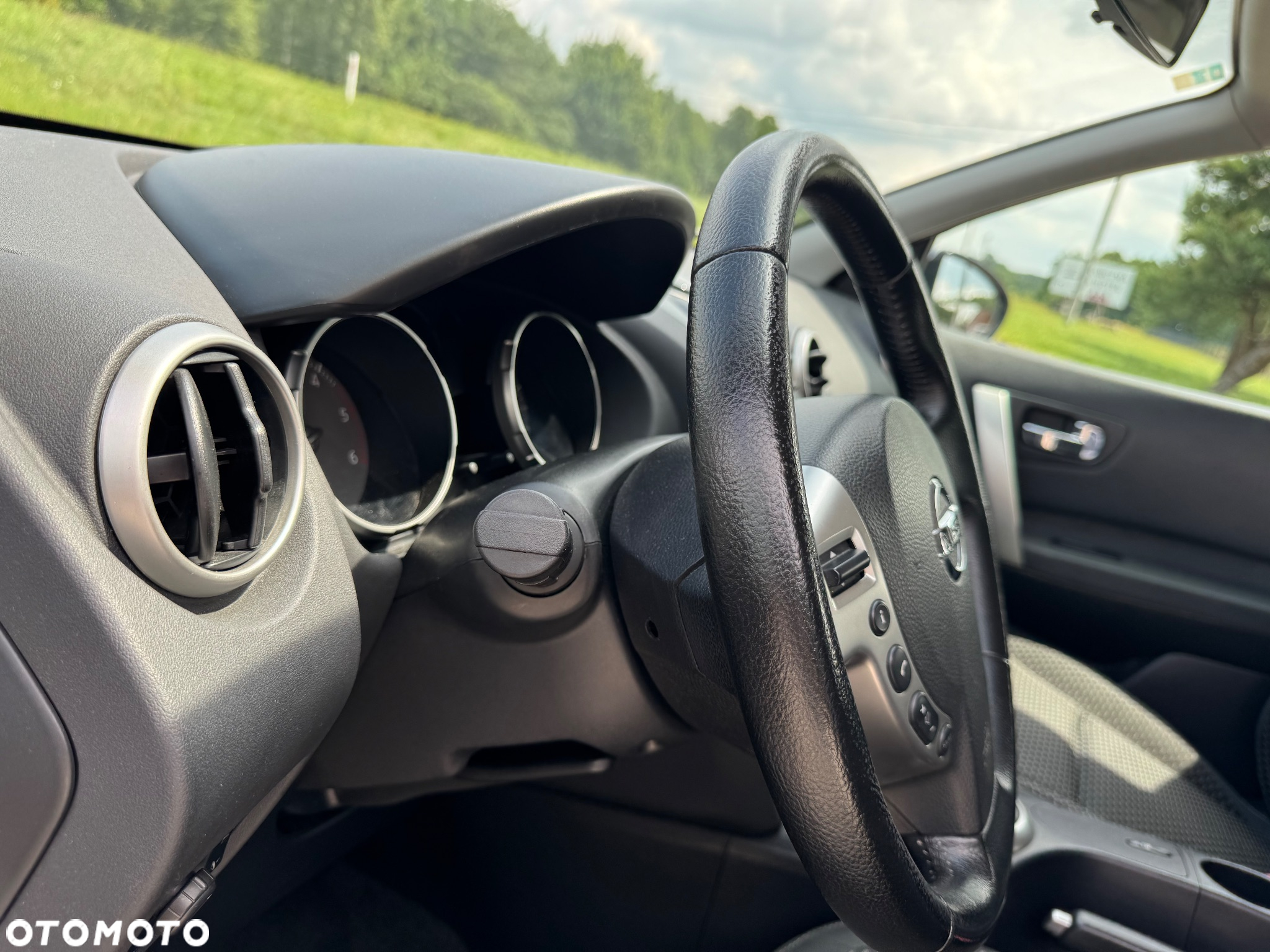 Nissan Qashqai 1.5 dCi N-Connecta - 25