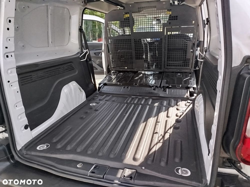 Toyota Proace City - 28