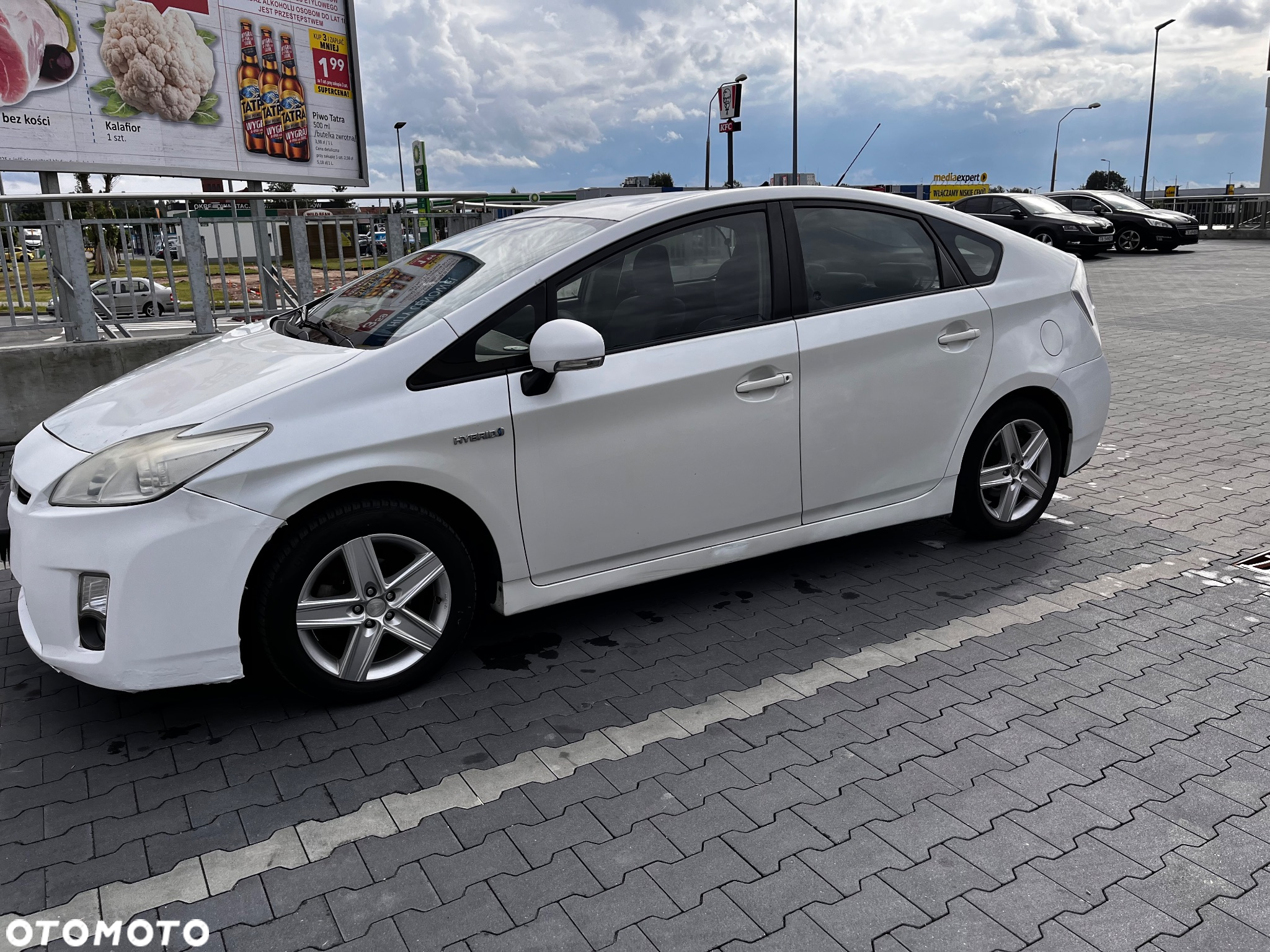 Toyota Prius (Hybrid) Comfort - 8