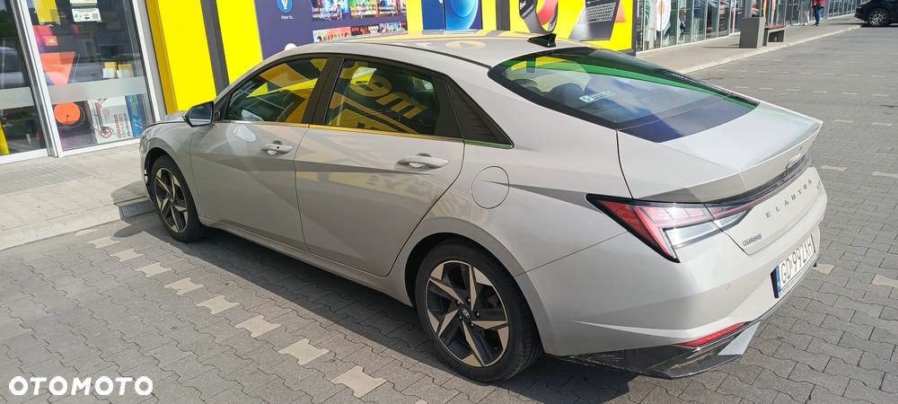 Hyundai Elantra 1.6 Executive - 3