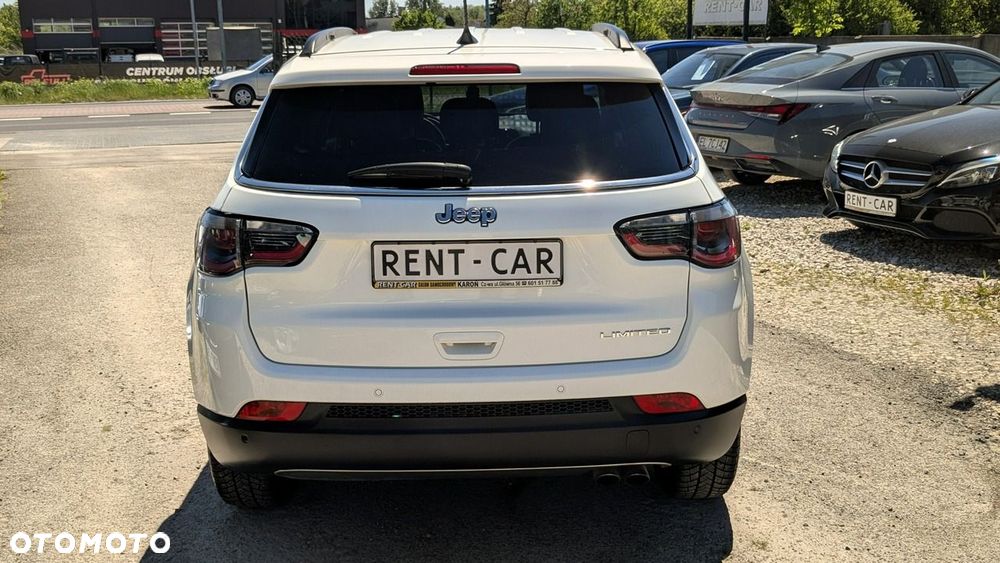 Jeep Compass - 35