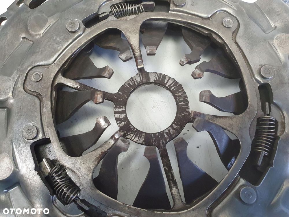 VW Golf V 1.9 TDI TARCZA DOCISK sprzęgło - 8