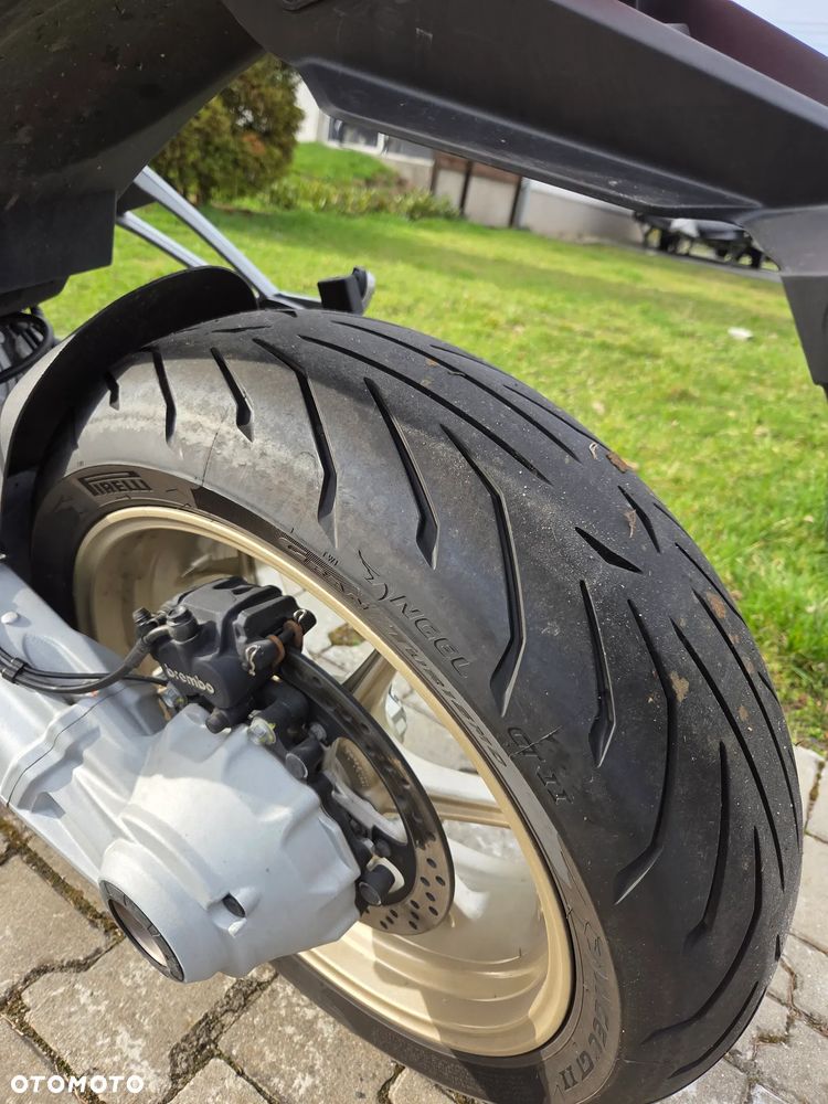 Moto Guzzi V100 Mandello - 6