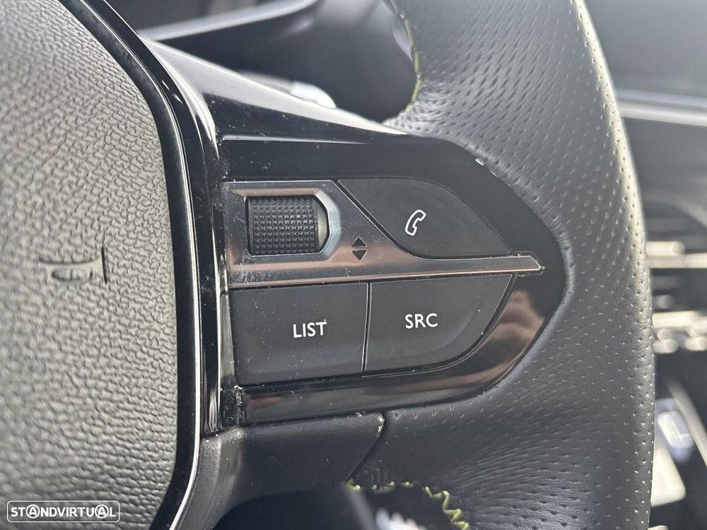 Peugeot 2008 1.5 BlueHDi GT EAT8 - 17