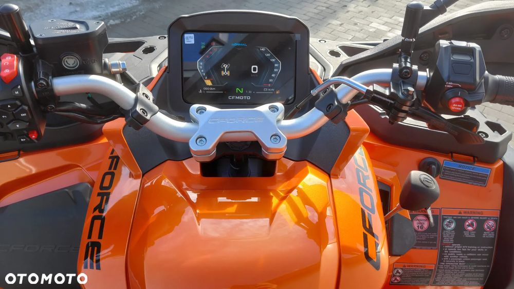 CFMoto CForce - 8