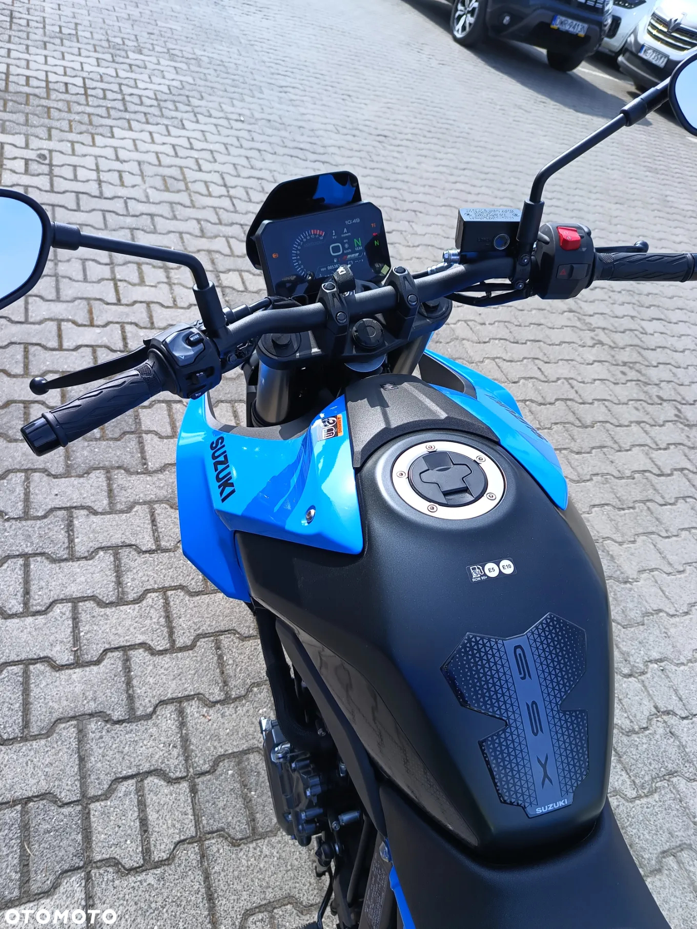 Suzuki GSX - 5