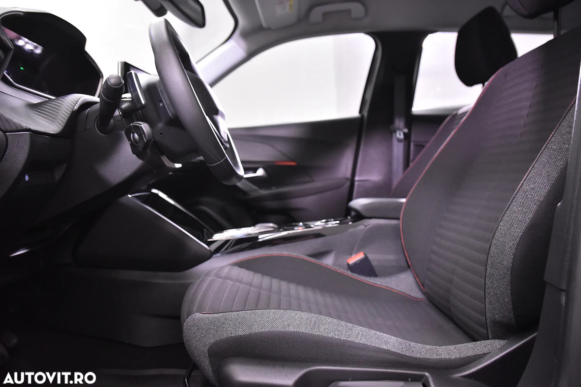 Peugeot 2008 - 21