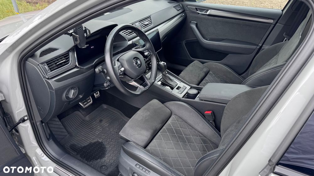 Skoda Superb 2.0 TSI 4x4 Sportline DSG - 19