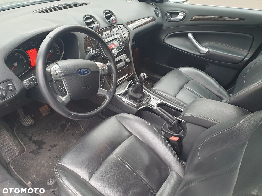 Ford Mondeo 2.0 Ghia - 5