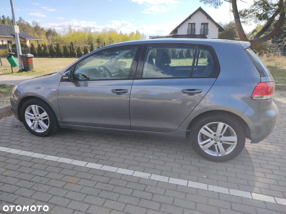 Volkswagen Golf 1.6 TDI DPF BlueMotion Technology MATCH - 11