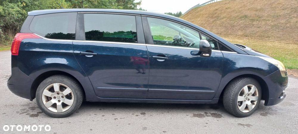 Peugeot 5008 - 7