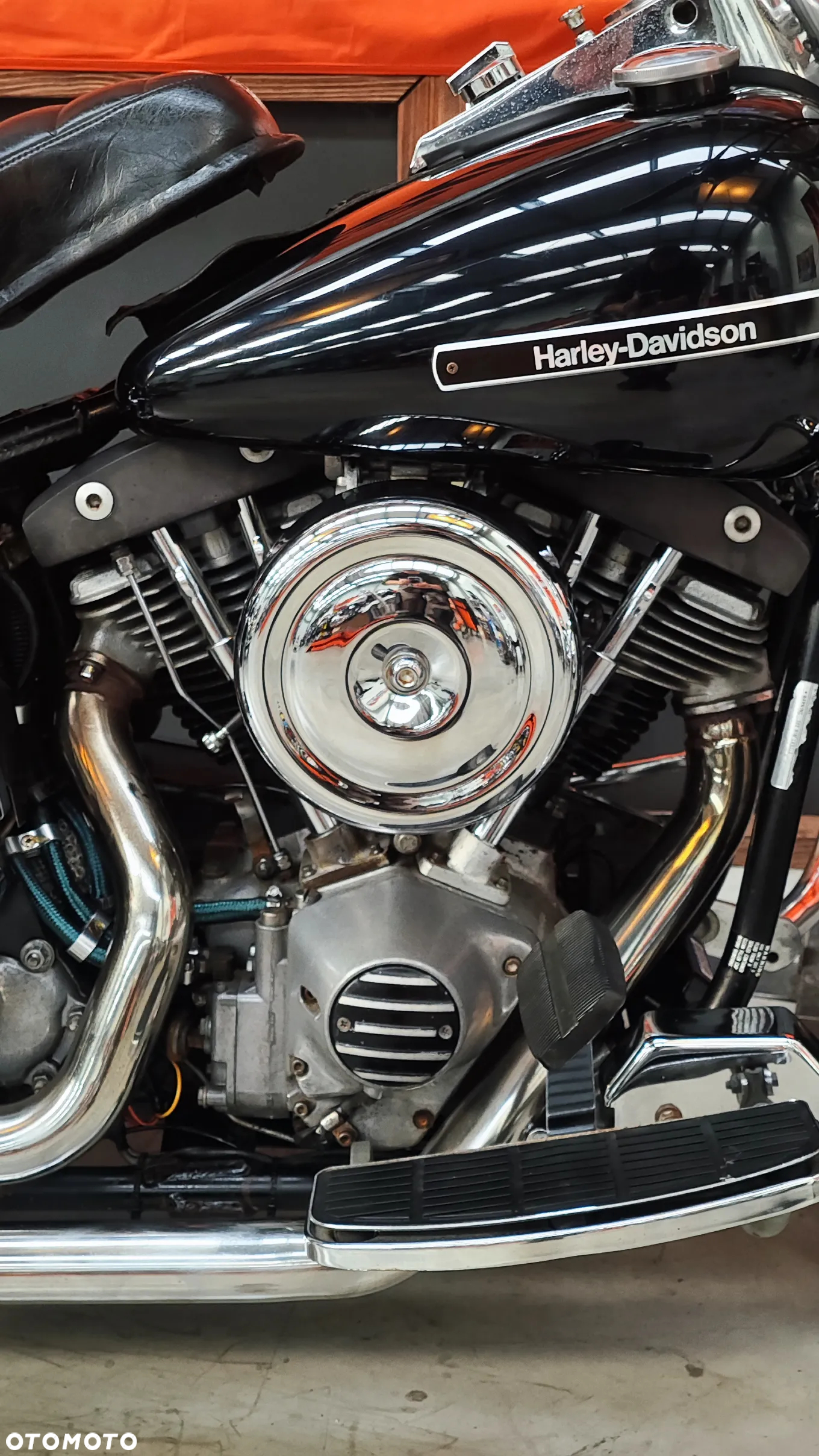 Harley-Davidson FLH Electra Glide - 34