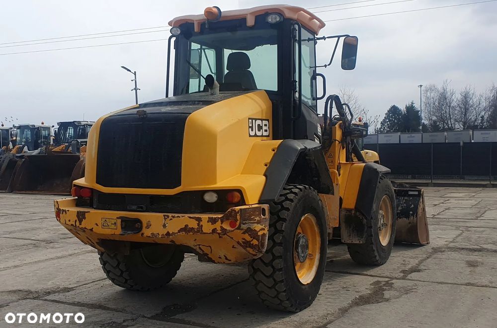 JCB 411 T4 - 5