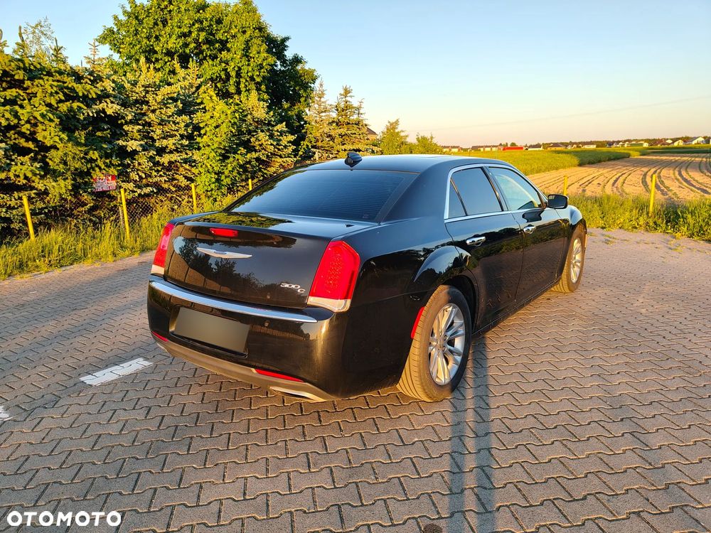 Chrysler 300C - 8