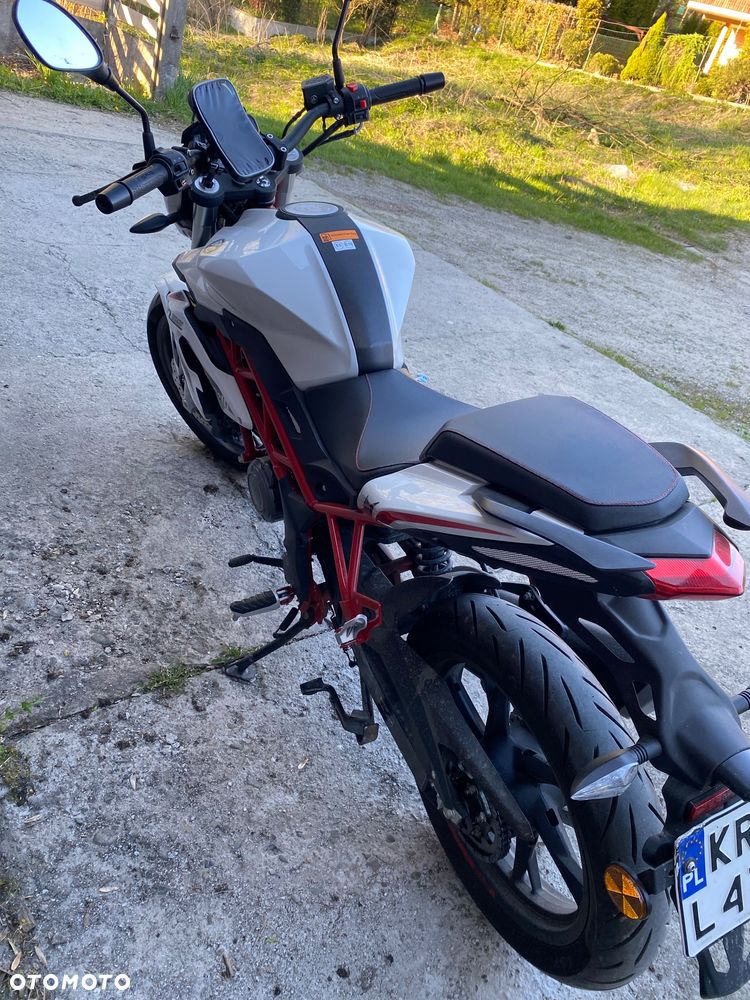 Benelli BN 125 - 5