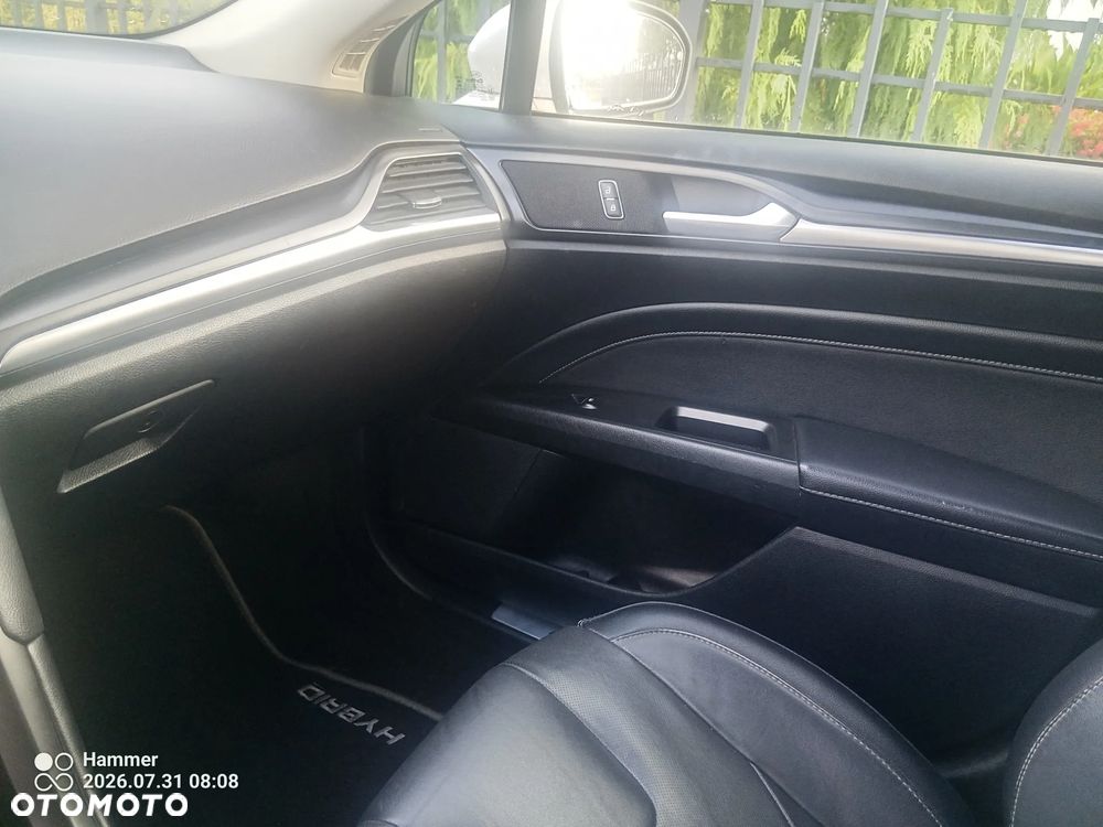 Ford Fusion - 29
