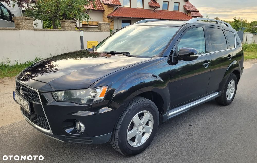 Mitsubishi Outlander 2.0 Invite 2WD - 1
