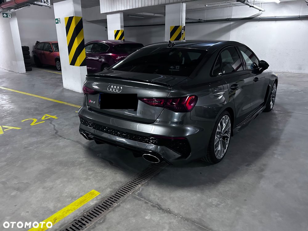 Audi RS3 Limousine - 4