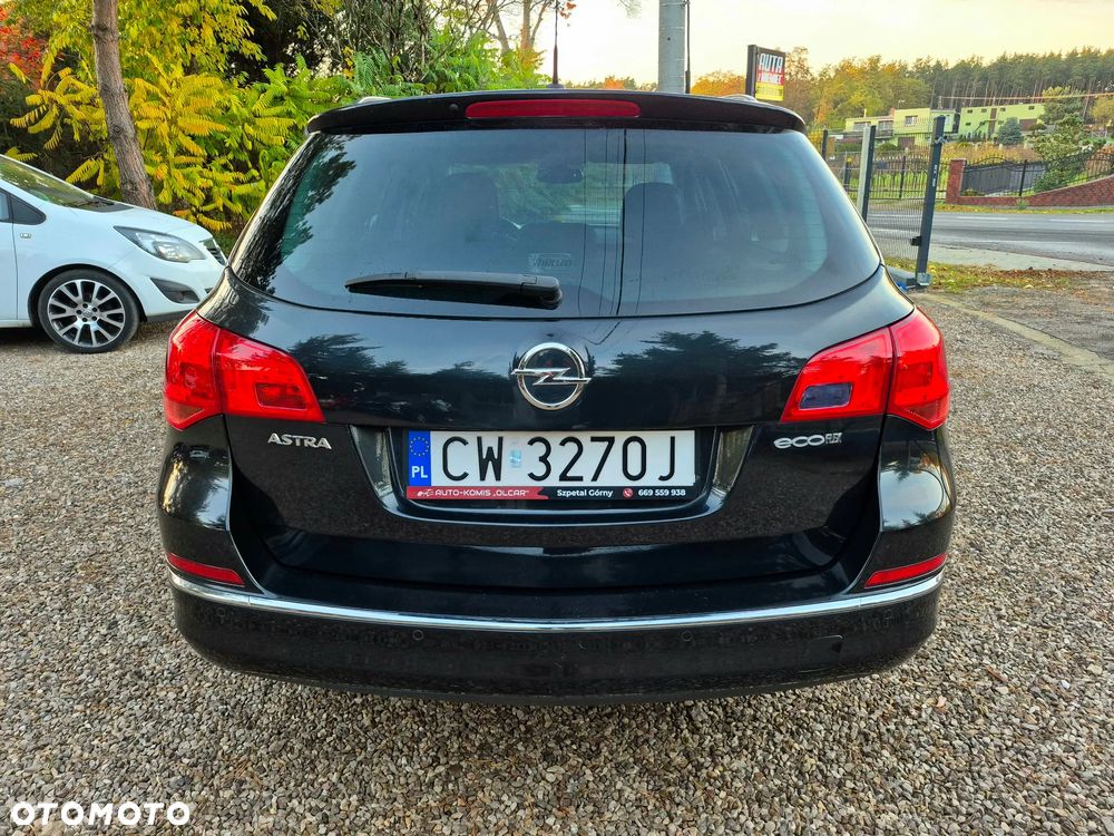 Opel Astra 1.4 Turbo 150 Jahre - 9
