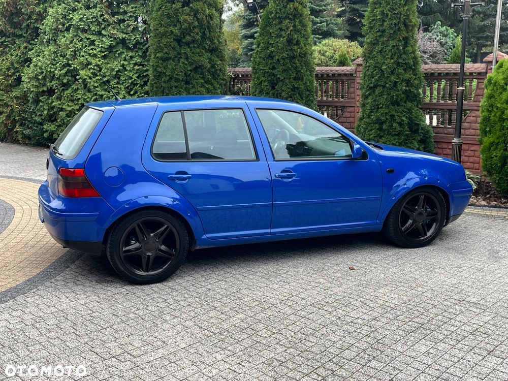 Volkswagen Golf - 16