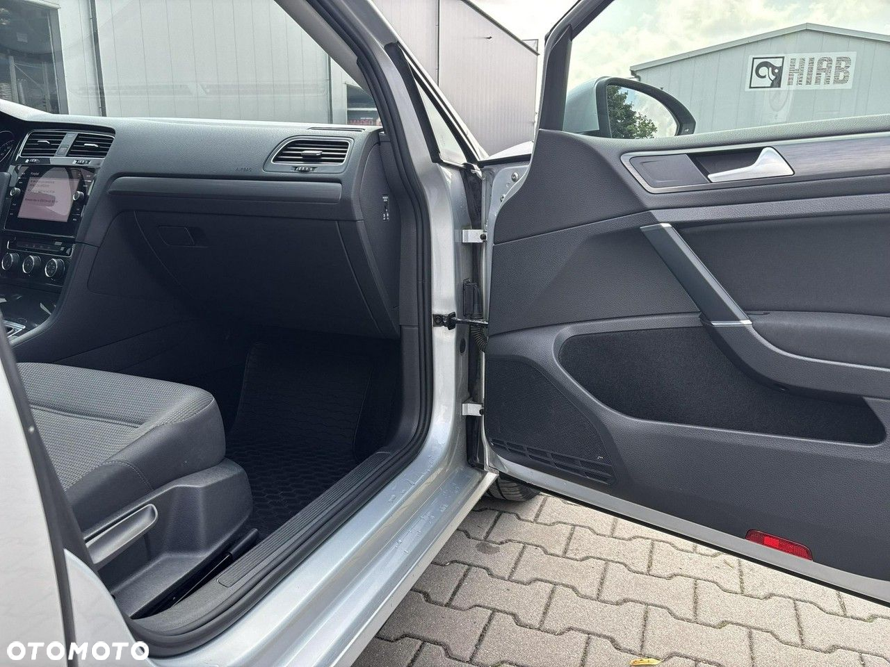 Volkswagen Golf VII 1.6 TDI BMT Comfortline - 16