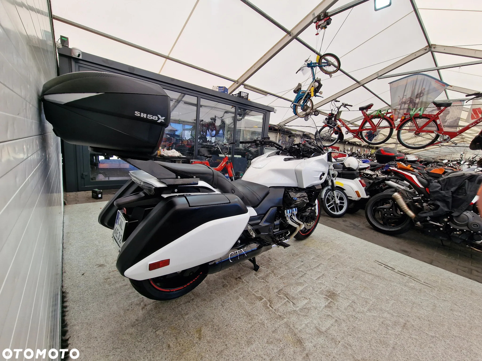 Honda CTX - 17