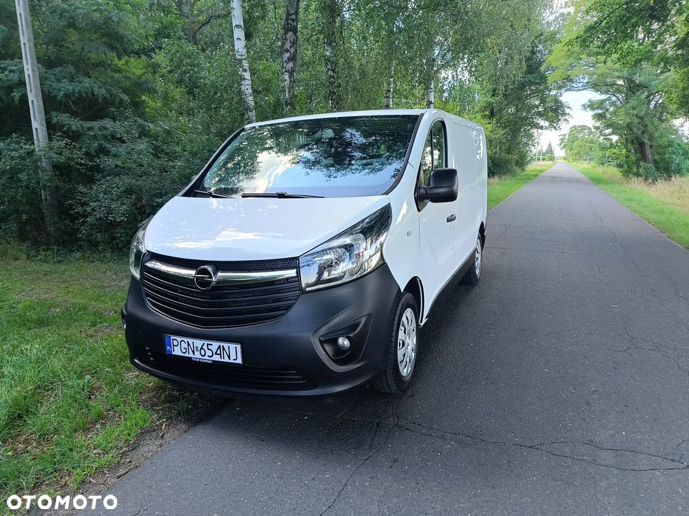 Opel Vivaro - 1