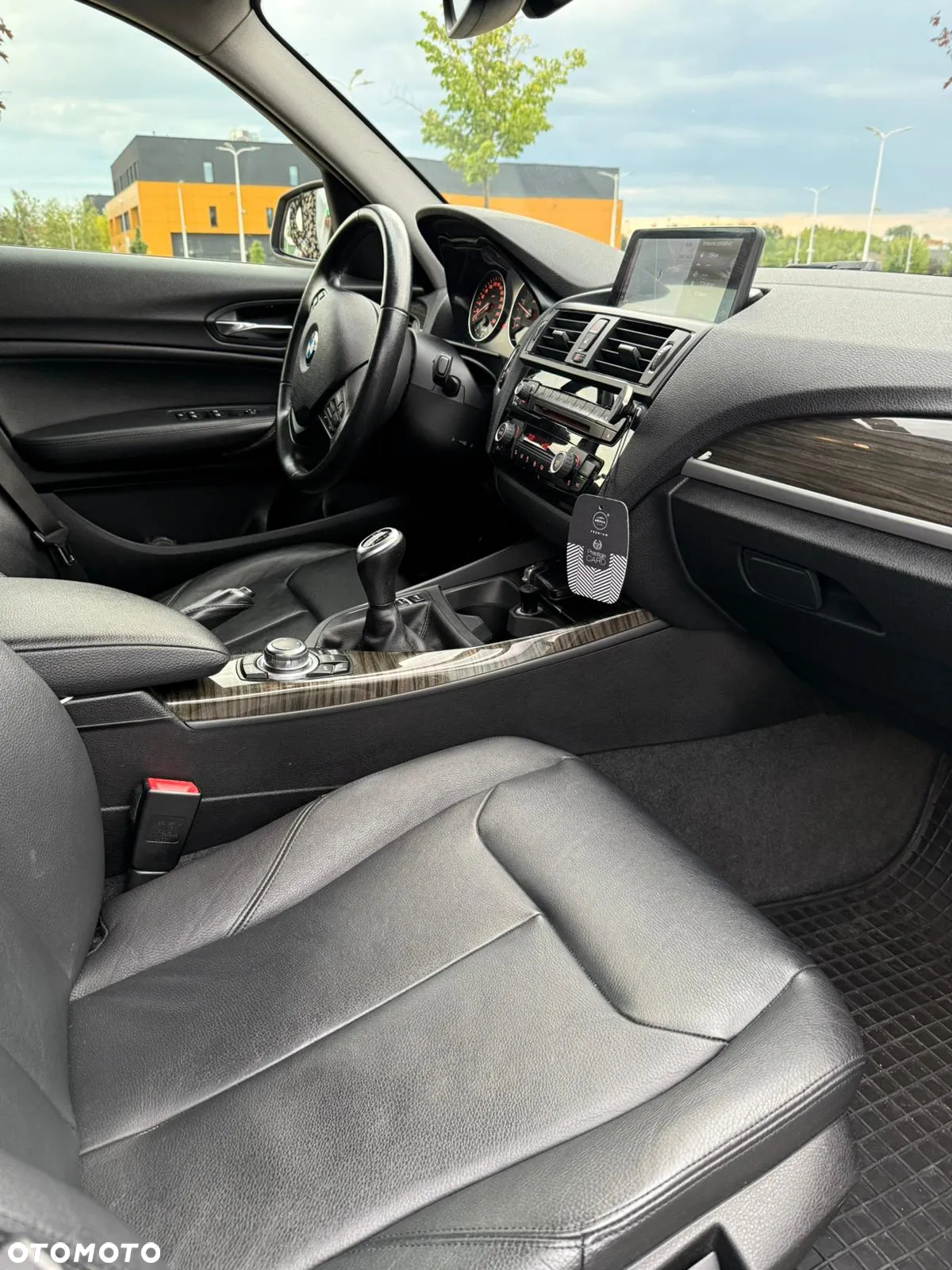 BMW Seria 1 120d - 12