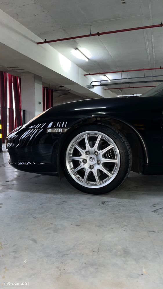 Porsche 911 (996) Carrera - 3