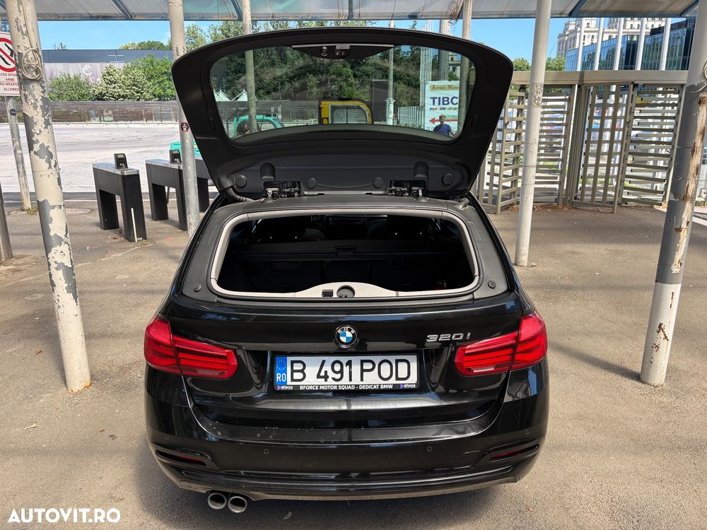 BMW Seria 3 320i AT - 14