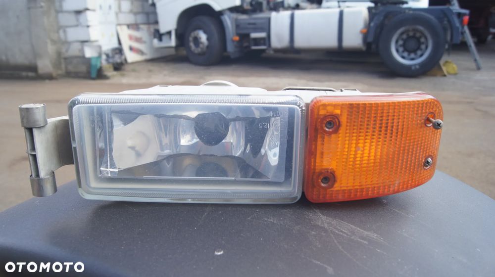 MAN L2000 KIERUNKOWSKAZ halogen lewy lampa 81253206092 - 1