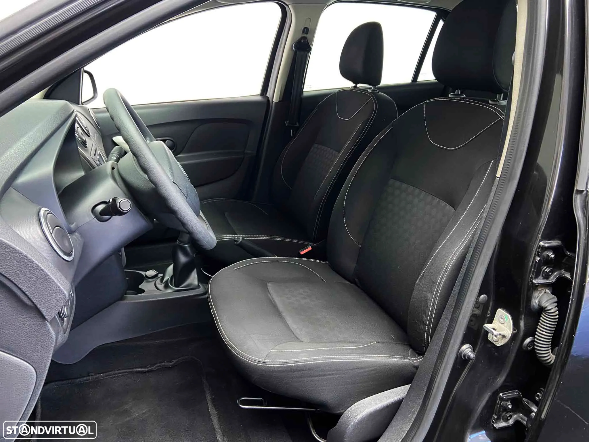 Dacia Logan 1.5 dCi Confort Business - 8