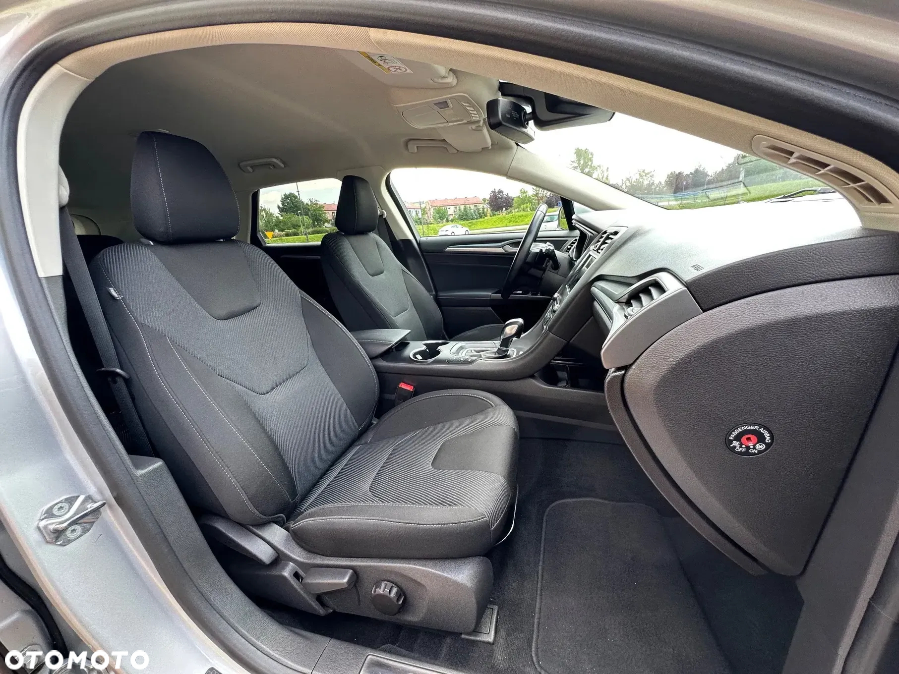 Ford Mondeo 2.0 EcoBoost Titanium - 23