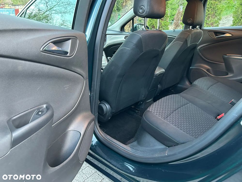 Opel Astra 1.4 T Enjoy - 18