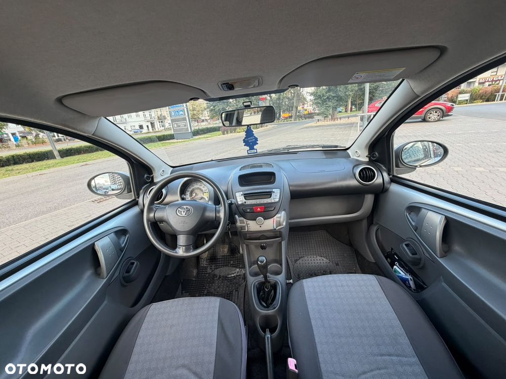 Toyota Aygo 1.0 VVT-i Sol - 1