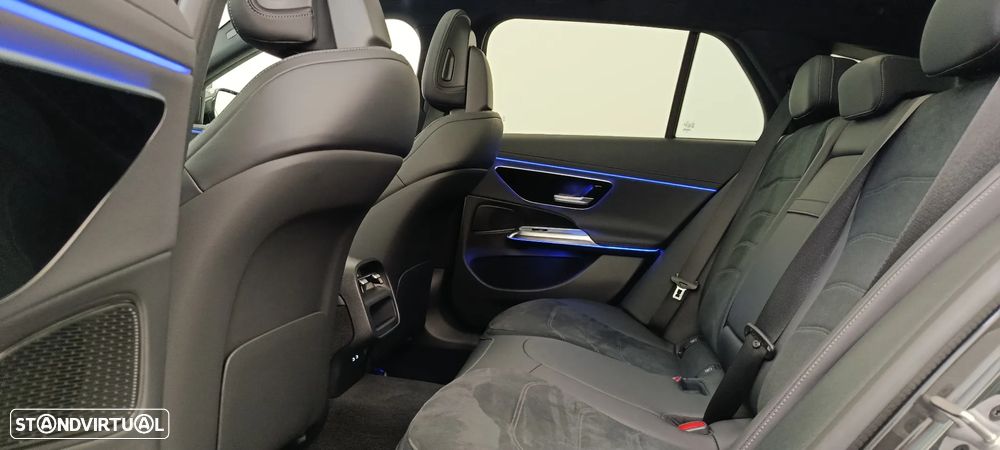 Mercedes-Benz E 300 Standard - 29