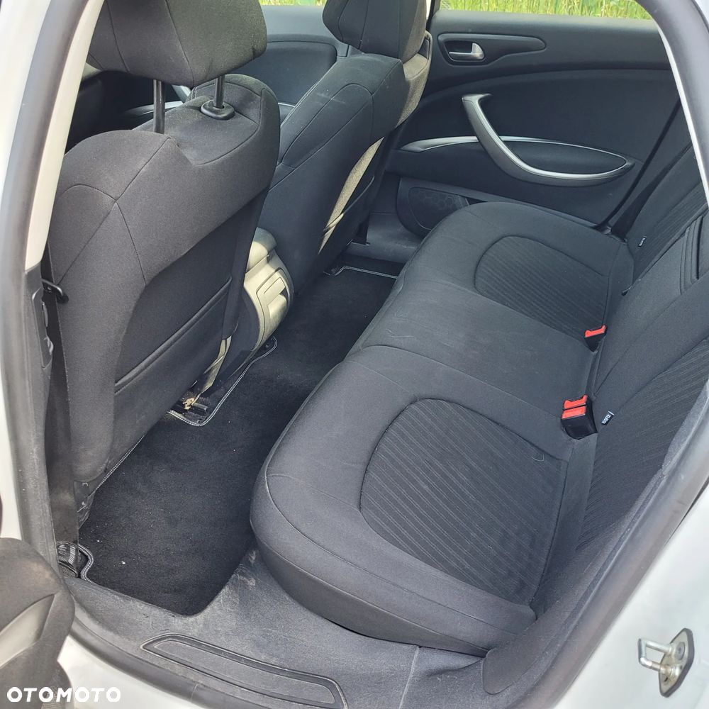 Citroën C5 HDi 140 FAP Confort - 17
