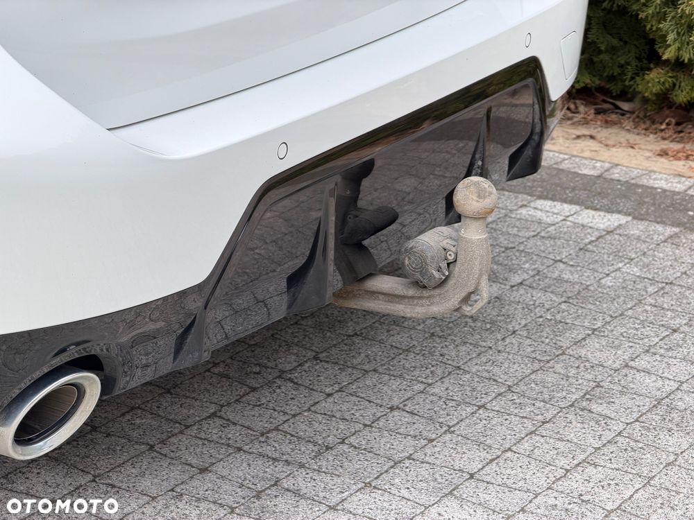 BMW Seria 3 320d xDrive Edition M Sport Shadow - 4