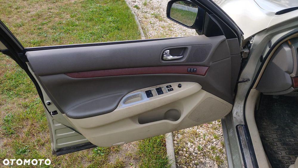 Infiniti G 3.5 AWD - 24
