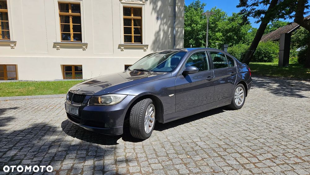 BMW Seria 3 318d - 4
