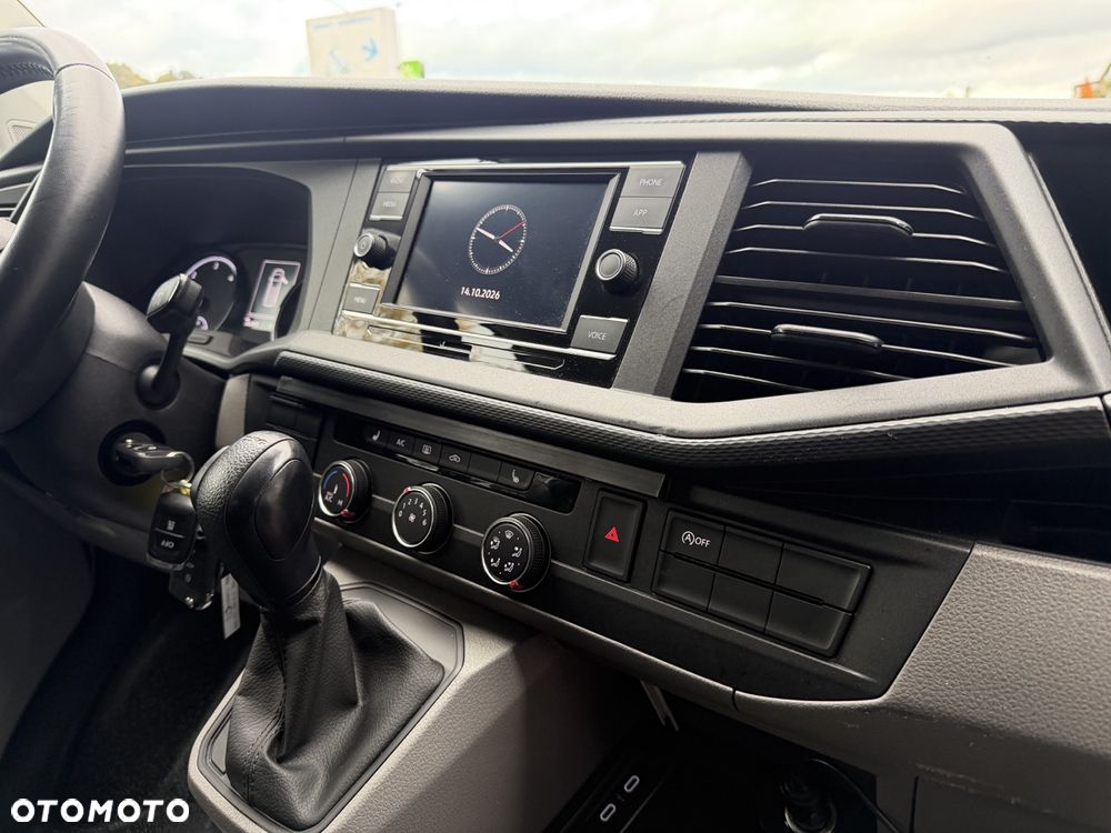 Volkswagen Transporter T6.1 - 21