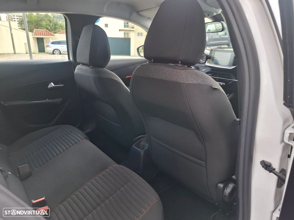 Peugeot 208 PureTech 75 Active - 37