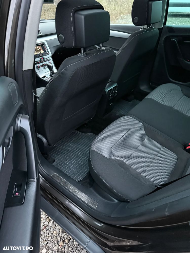Volkswagen Passat Alltrack 2.0 TDI 4Motion BMT - 16