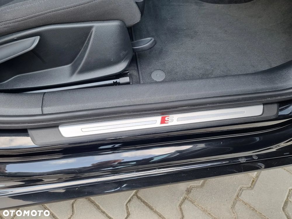 Audi A4 Avant 40 TDI S tronic S line - 20