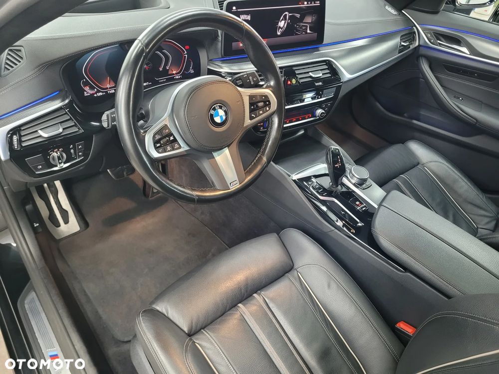 BMW Seria 5 520d M Sport Edition - 9